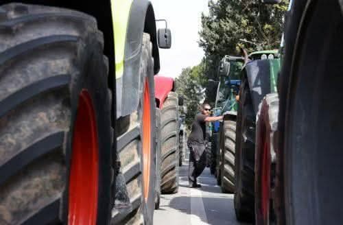 Αναβάλλουν τις κινητοποιήσεις οι αγρότες κατόπιν πρωτοβουλίας της Υπουργού Γεωργίας