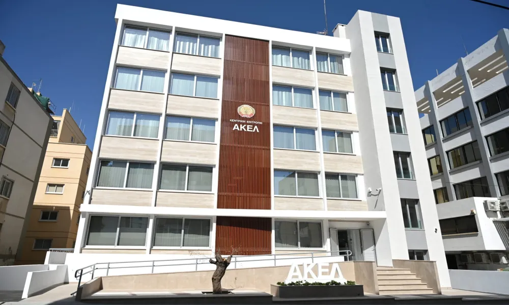 ΠΕΡΙΟΔΕΙΑ ΑΚΕΛ ΠΑΦΟΥ ΚΑΙ ΥΠΟΨΗΦΙΩΝ ΒΟΥΛΕΥΤΩΝ ΜΕ ΕΠΙΚΕΝΤΡΟ ΤΟ ΥΔΑΤΙΚΟ