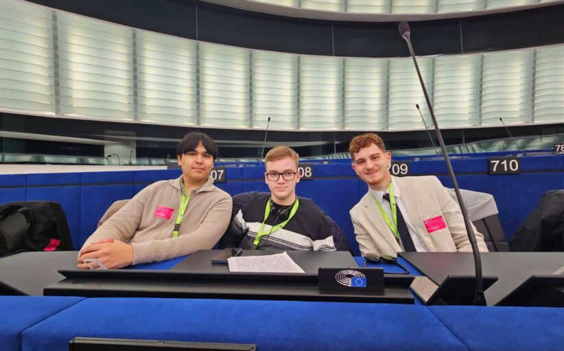 Ευθύμιος Ευθυμίου: Ο μαθητής του λυκείου Κύκκου Πάφου στον 9ο Παγκύπριο Διαγωνισμό Αρχαίας Ελληνικής Γλώσσας και Γραμματείας, που στόχευε στην ανάδειξη της αξίας της ειρήνης