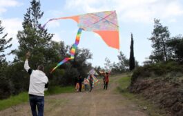 Τα έθιμα του τριημέρου με μεταμφιέσεις, νηστίσιμα φαγητά και πέταγμα χαρταετού στους αγρούς