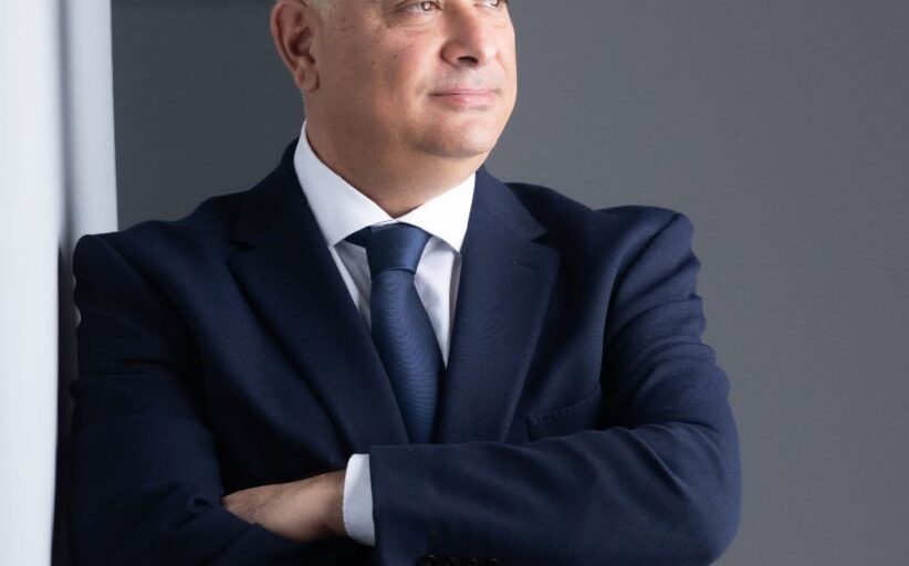 Μορφάκης Σολωμονίδης: Πλήθος κόσμου στο επιτελείο του