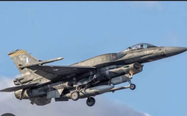 Απογείωση δύο F-16 από την αεροπορική βάση Ανδρέας Παπανδρέου  στο πλαίσιο εκπαίδευσης