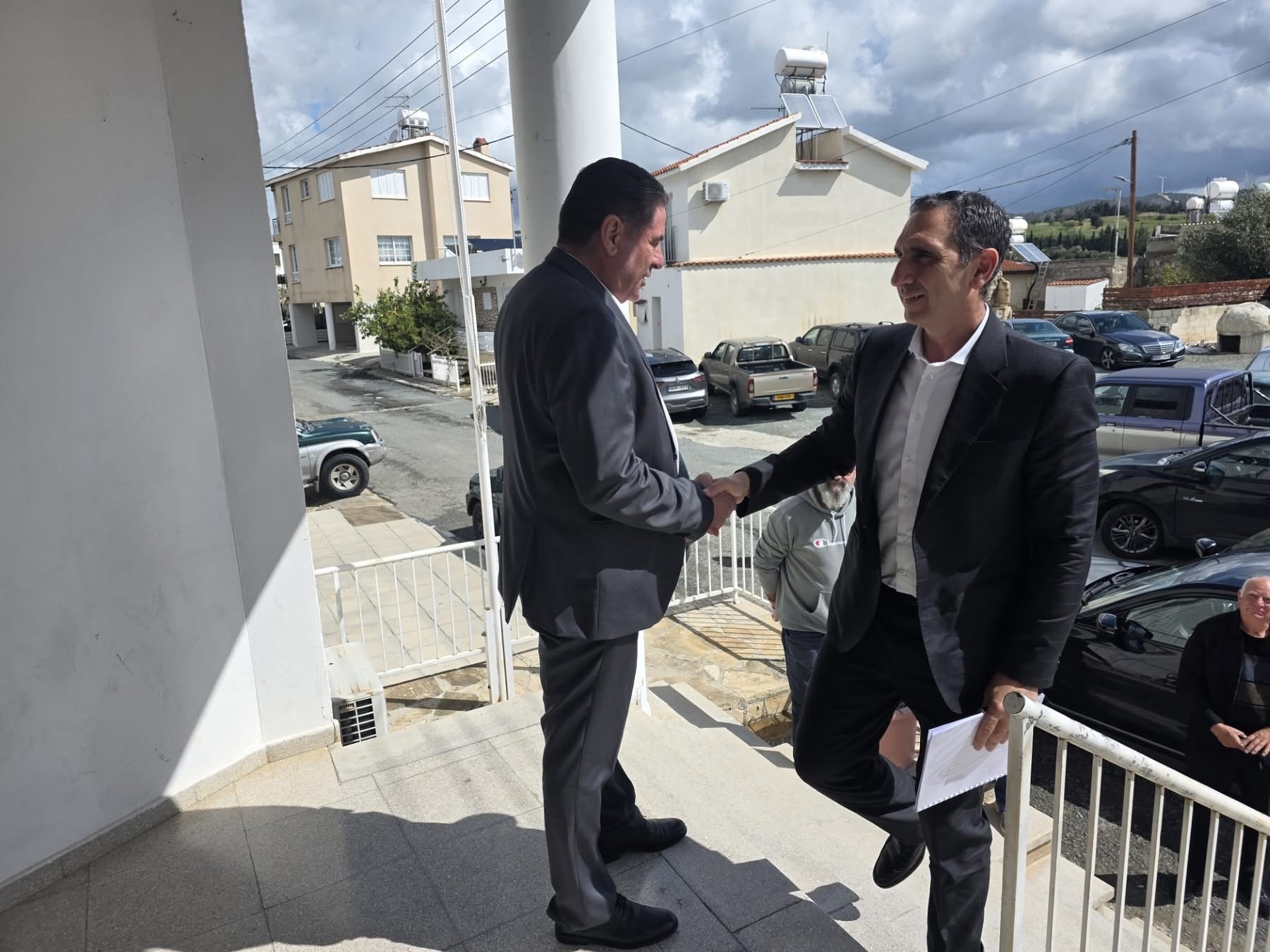 ΥΠΕΣ: 43 εκατ. ευρώ για έργα στις κοινότητες,στόχος η στελέχωση συμπλεγμάτων και στήριξη της υπαίθρου