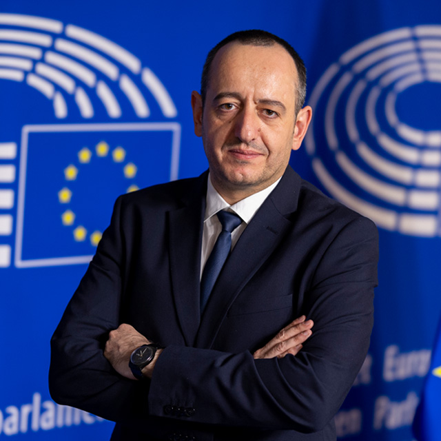 Γεάδης Γεάδης: «Κατάφωρη πρόκληση: Το ΑΚΕΛ είπε όχι στην επιστροφή των προσφύγων του 1974»