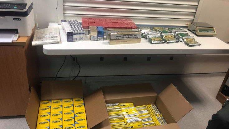 Κατασχέσεις μεγάλης ποσότητας καπνικών στα αεροδρόμια από το Τμήμα Τελωνείων