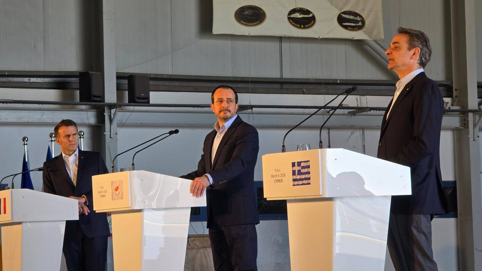 &Mu;ή&nu;&upsilon;&mu;&alpha; &epsilon;&nu;ό&tau;&eta;&tau;&alpha;&sigmaf; &kappa;&alpha;&iota; &alpha;&lambda;&lambda;&eta;&lambda;&epsilon;&gamma;&gamma;ύ&eta;&sigmaf; &sigma;&tau;έ&lambda;&nu;&omicron;&upsilon;&nu; &omicron;&iota; &eta;&gamma;έ&tau;&epsilon;&sigmaf; &Kappa;ύ&pi;&rho;&omicron;&upsilon;, &Epsilon;&lambda;&lambda;ά&delta;&alpha;&sigmaf;, &Gamma;&alpha;&lambda;&lambda;ί&alpha;&sigmaf;