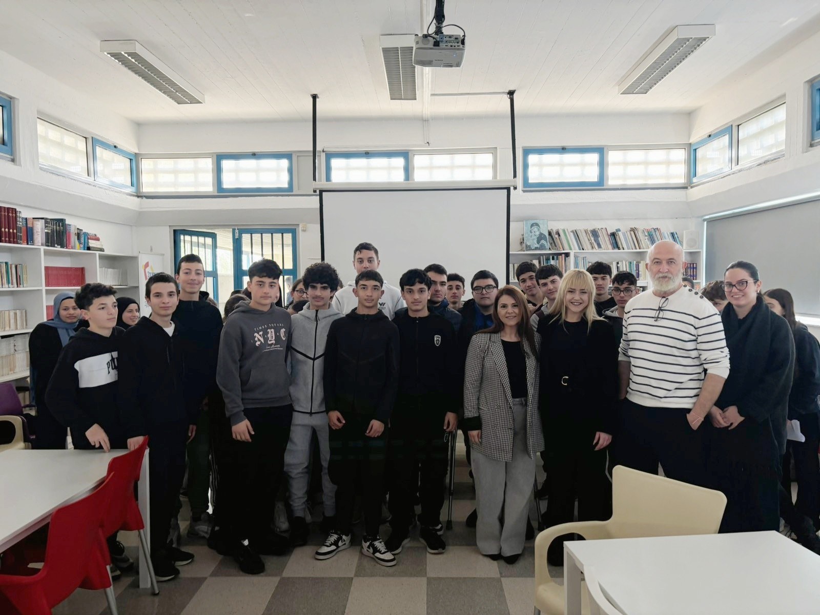 «Η ΤΟΛΜΗ» στήριγμα στα δύσκομα ταξίδια