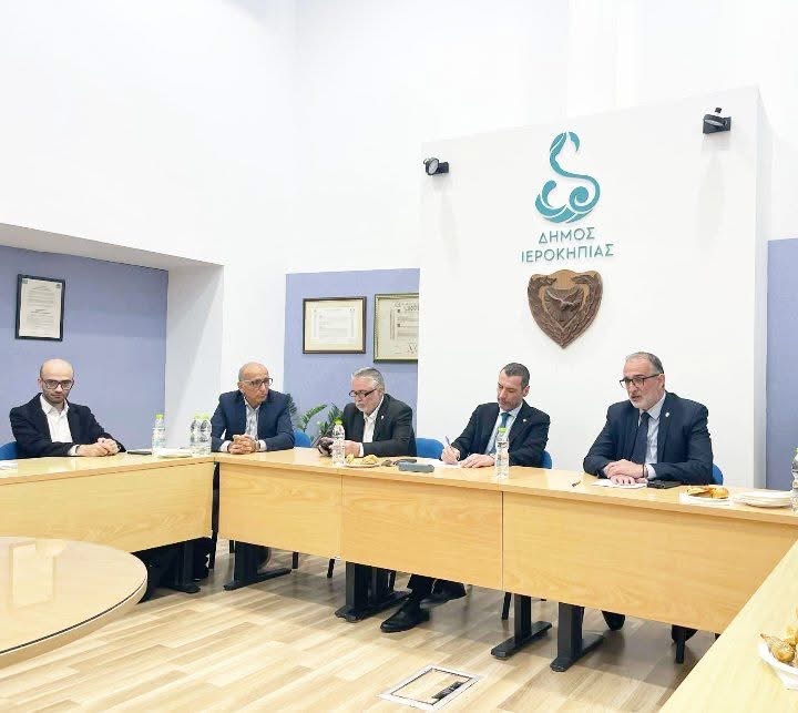 Συνάντηση Δ.Σ. Ιεροκηπίας με Υπουργό Υγείας με θέμα τη βέλτιστη αξιοποίηση του ιατρικού κέντρου