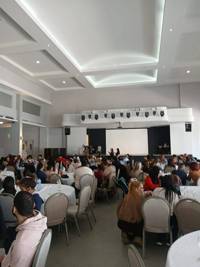 &Epsilon;&upsilon;&chi;&alpha;&rho;&iota;&sigma;&tau;ί&epsilon;&sigmaf; &gamma;&iota;&alpha; &tau;&eta; &sigma;&tau;ή&rho;&iota;&xi;&eta; &sigma;&tau;&omicron; &phi;&iota;&lambda;&alpha;&nu;&theta;&rho;&omega;&pi;&iota;&kappa;ό &tau;&sigma;ά&iota; &tau;&omicron;&upsilon; &Sigma;&omega;&mu;&alpha;&tau;&epsilon;ί&omicron;&upsilon;