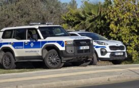 Οδηγός προσέκρουσε σε περιτείχισμα οικίας στην Αμαργέτη με συνεπιβάτη τον 5χρονο γιο του