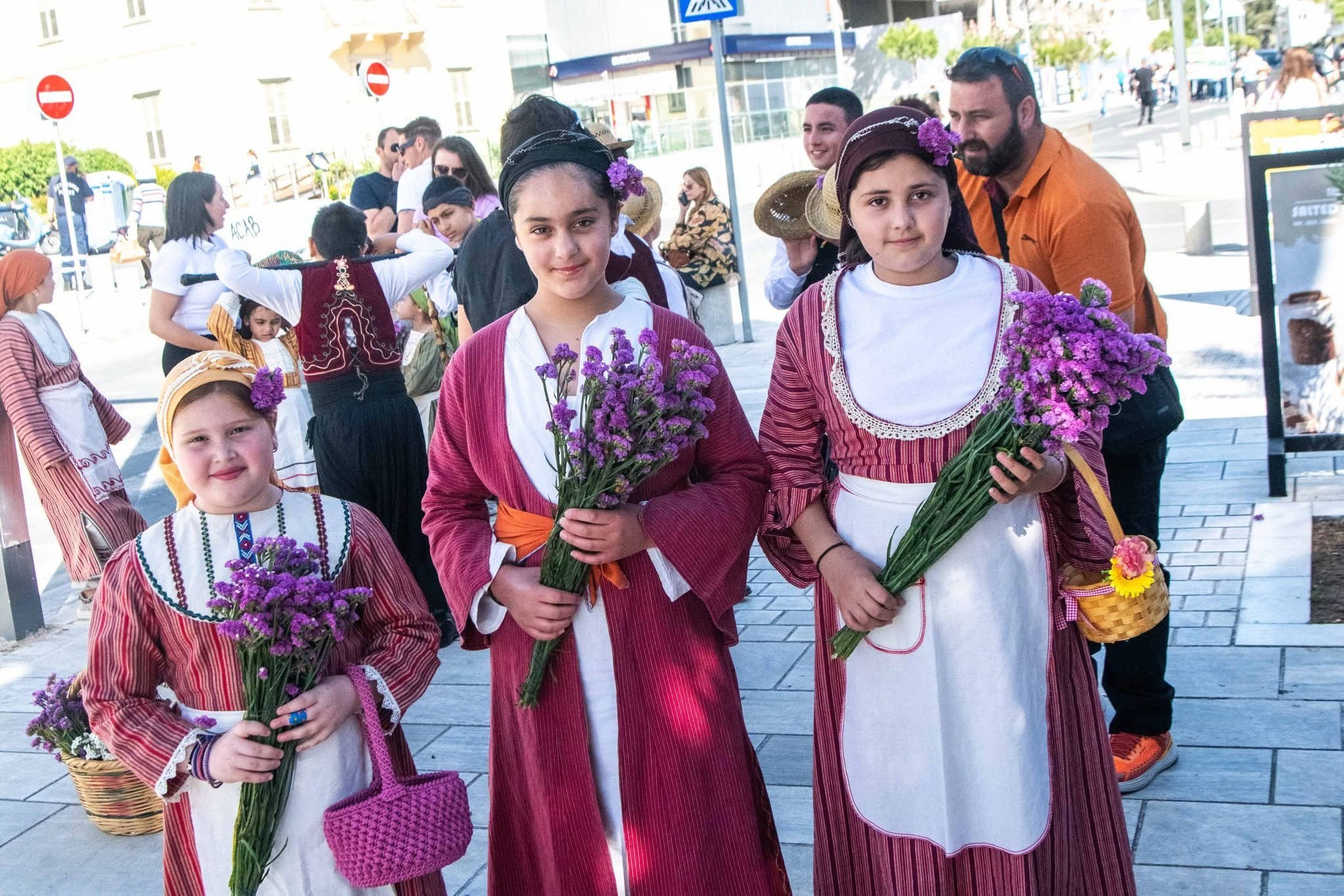 Πλήθος κόσμου συμμετείχε στα Ανθεστήρια στην Πάφο