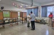Οι ηλικιωμένοι της Πάφου στις κάλπες: με μπαστούνια, μνήμες και πίστη στη δημοκρατία έστειλαν μήνυμα ευθύνης και ελπίδας