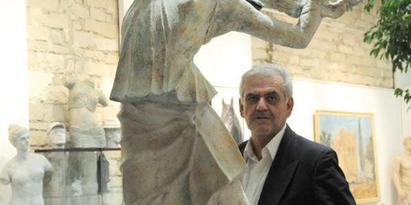 Ο Γιώργος Μουζουρίδης εκθέτει τα έργα τέχνης του στην Πάφο