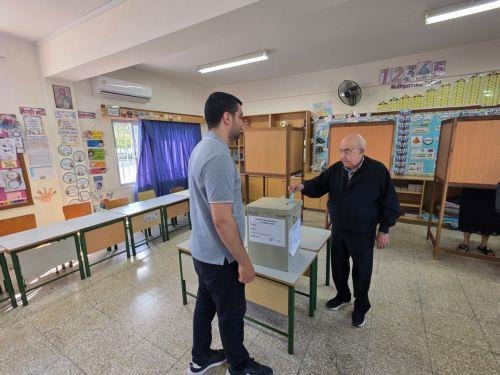 Εκκωφαντική η απουσία Κυπριακού από προεκλογική εκστρατεία, είπε ο Γ. Ομήρου