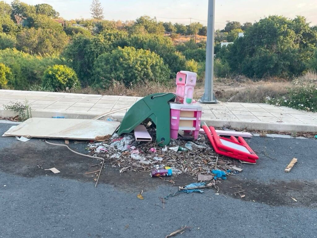 &Omicron; &Pi;.&Pi;.&Omicron;. &Chi;&lambda;ώ&rho;&alpha;&kappa;&alpha;&sigmaf; &kappa;&alpha;&tau;&alpha;&gamma;&gamma;έ&lambda;&lambda;&epsilon;&iota; &mu;&epsilon;&tau;&alpha;&tau;&rho;&omicron;&pi;ή &tau;&omicron;&upsilon; &laquo;&Mu;έ&lambda;&alpha;&nu;&omicron;&upsilon;&raquo; &sigma;&epsilon; &sigma;&kappa;&omicron;&upsilon;&pi;&iota;&delta;ό&tau;&omicron;&pi;&omicron; &kappa;&alpha;&iota; &zeta;&eta;&tau;ά ά&mu;&epsilon;&sigma;&eta; &pi;&alpha;&rho;έ&mu;&beta;&alpha;&sigma;&eta;