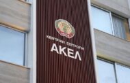 Απαράδεκτες οι αυξήσεις στα τέλη για κρεβατάκια και ομπρέλες στις παραλίες