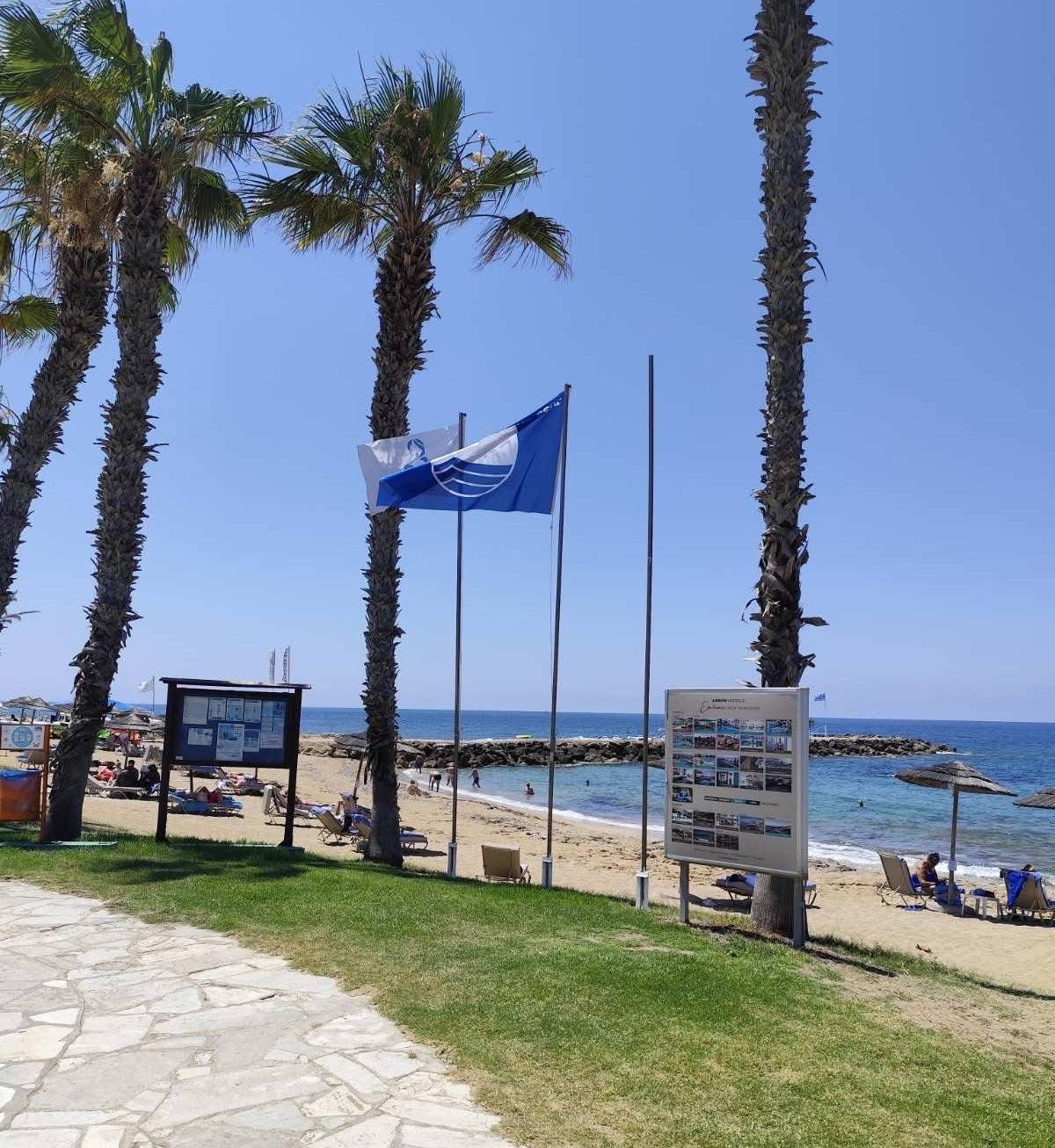 Τρεις παραλίες του Δήμου Ιεροκηπίας βραβεύτηκαν με «Γαλάζια Σημαία» για το 2026