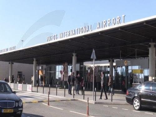 Κατάσχεση μεγάλης ποσότητας καπνικών προϊόντων στο Αεροδρόμιο Πάφου