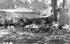 Μνήμες 1974: Η δωδεκάχρονη Άννα Τσέλεπου που διάβασε τον κατάλογο των νεκρών αναζητώντας τον αδελφό της