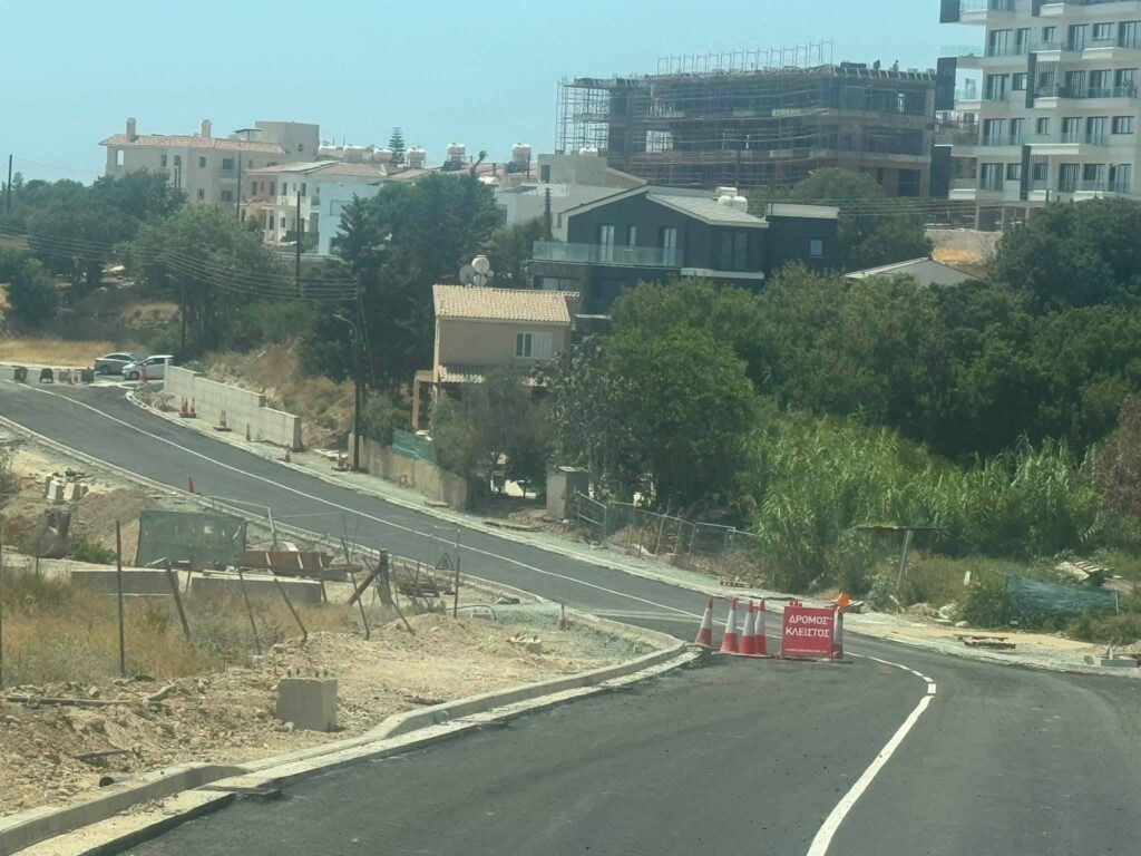 Παραδόθηκε στην κυκλοφορία ο δρόμος των Κονιών νωρίτερα από το χρονοδιάγραμμα