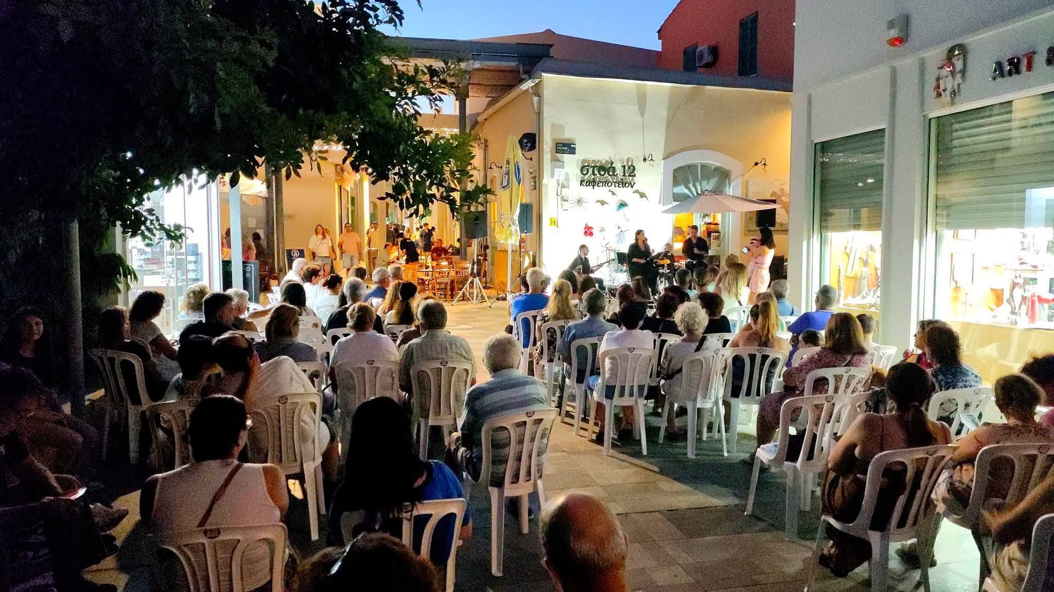 Παλιά λαϊκά τραγούδια «ζωντάνεψαν» το Ιστορικό Κέντρο της Πάφου