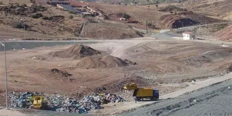 Σε επιτήρηση η περιοχή του ΧΥΤΑ μετά τη χθεσινή πυρκαγιά